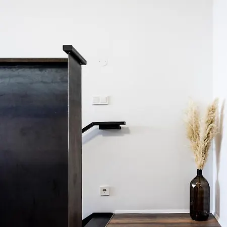 Loft-Style Duplex With Balcony In Downtown Reykjavik Exterior photo